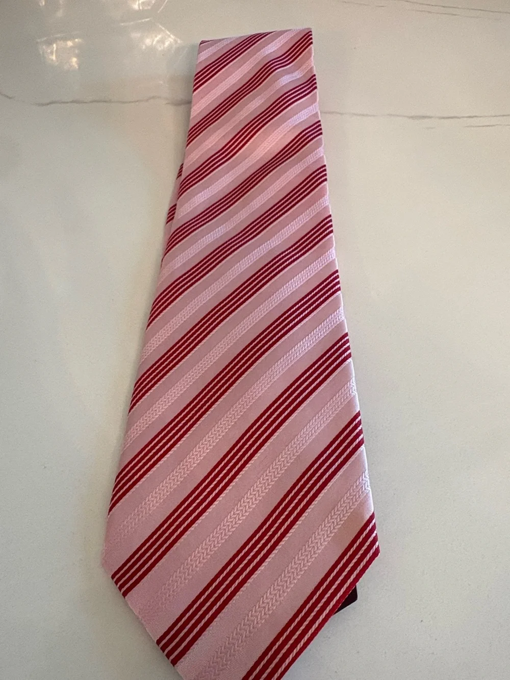 BAMSPANE Classic Men’s Necktie Pink Red White Striped Herringbone Texture NWT